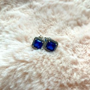 Pandora Sapphire Stud Earrings 💙
